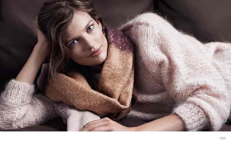 Bette Franke Wears Cozy Fall Knitwear Looks for H&M