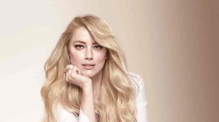 Amber Heard, Julianne Moore Front L’Oreal Paris Hair Campaign
