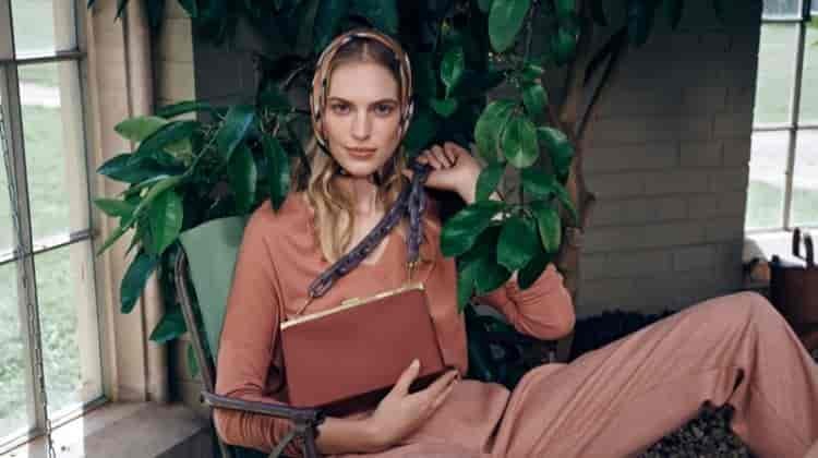 Vanessa Axente Has a Green Thumb in Oroton Fall ’19 Campaign