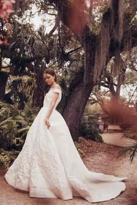 Monique Lhuillier Bridal Spring Summer 2020 Lookbook07