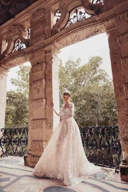 Monique Lhuillier Bridal Spring Summer 2020 Lookbook08