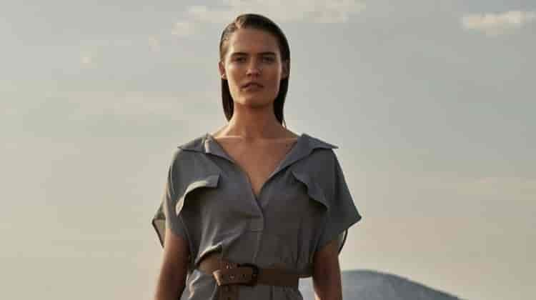 Natural Elements: Elsemarie Riis Wears Massimo Dutti’s Neutral Styles