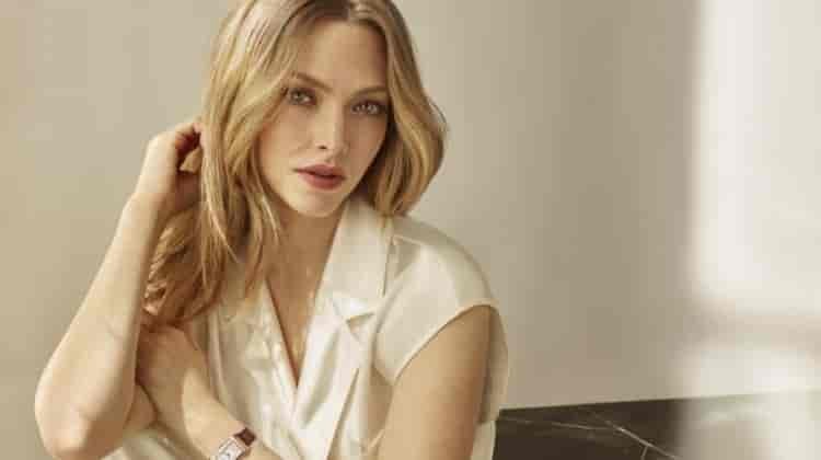 Amanda Seyfried Enchants in Jaeger-LeCoultre ‘Reverso’ Watch