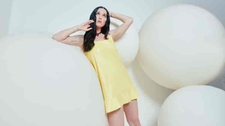 Katy Perry x About You Gets Retro Chic for Spring