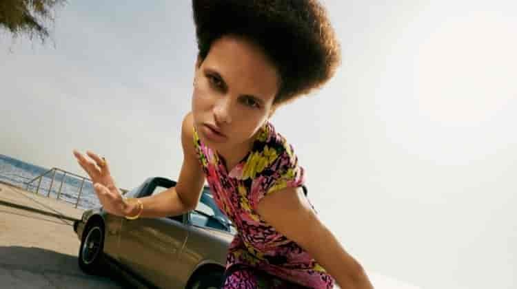 Litza Veloz Brings Beach Vibes to ELLE Hungary