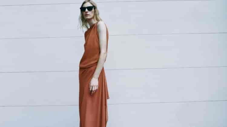 Julia Nobis Embraces Summer in Zara’s July 2023 Arrivals