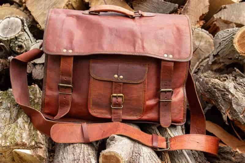 Messenger Types Bags