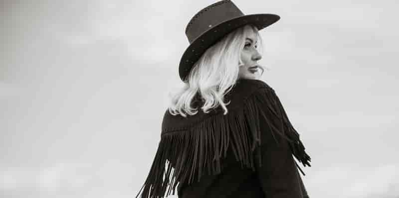 Ways How Wear Cowboy Hat