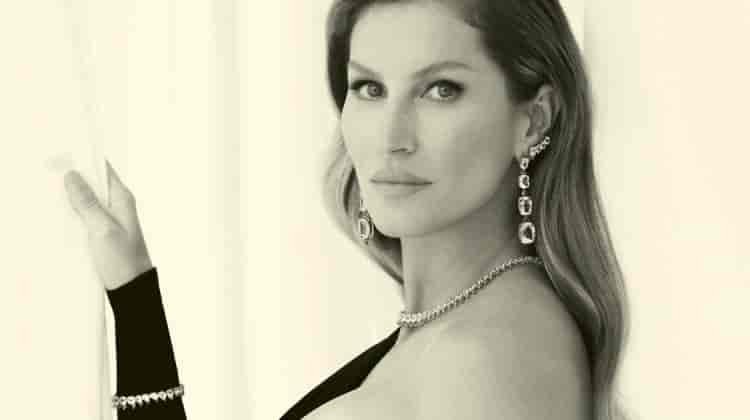 Gisele Bundchen Stuns in Vivara’s Glittering Christmas Ads