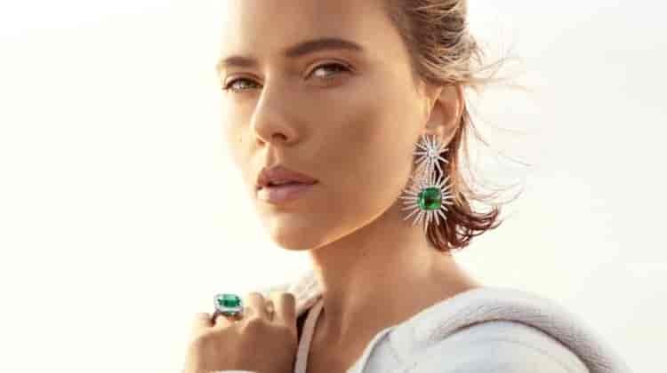 Scarlett Johansson Lights Up David Yurman’s Holiday Jewelry