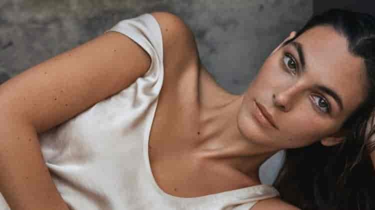 Vittoria Ceretti Stuns in Calvin Klein’s Monochromatic Summer Styles