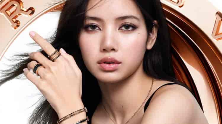 Lisa is Modern Glam in Bvlgari’s B.zero1 Jewelry