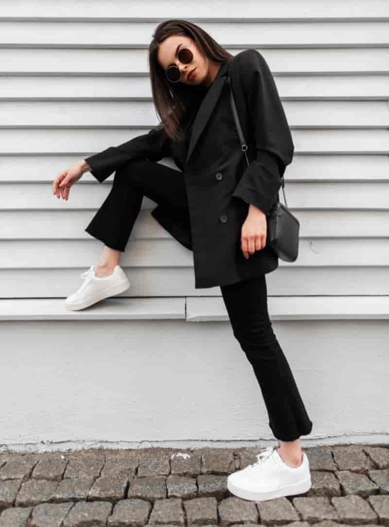business casual sneaker outfit