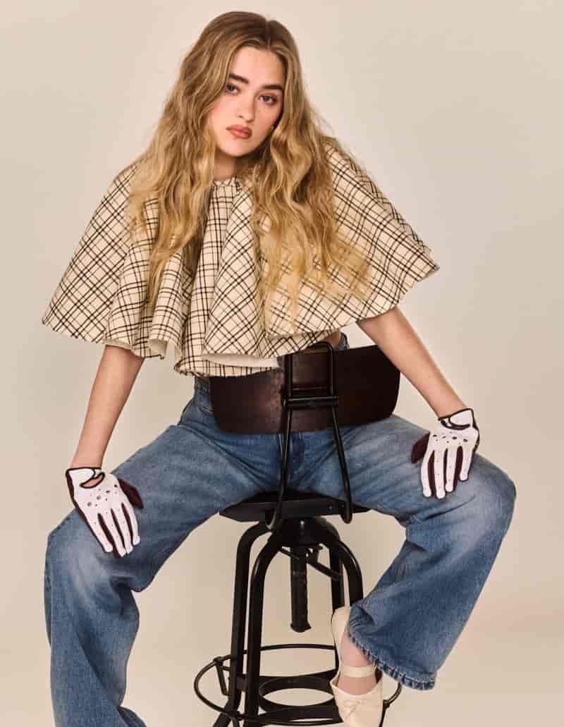 Lizzy Greene. Photo: Kevin Sinclair / Vestal Magazine