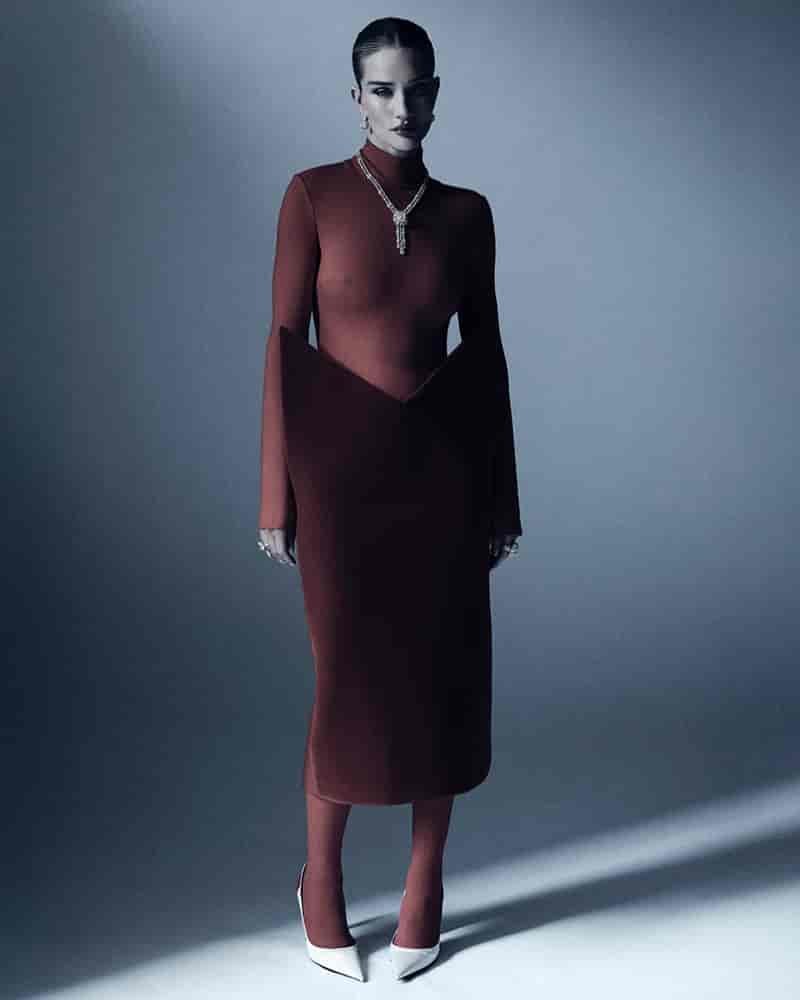 Rosie Huntington-Whiteley. Photo: David Roemer / Harper's Bazaar Taiwan