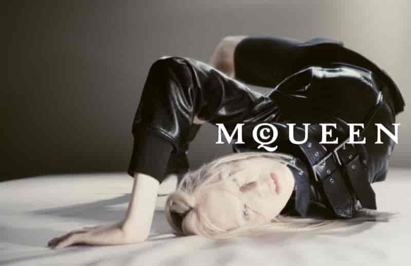 Alexander mcqueen fall winter 2025 campaign01