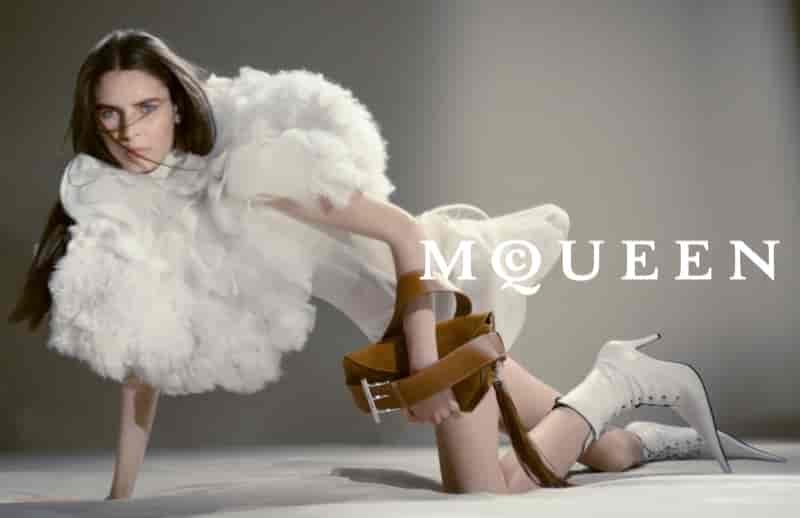 Alexander mcqueen fall winter 2025 campaign09