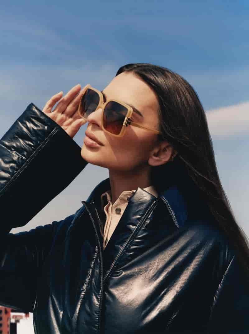 Emily Ratajkowski fronts Tory Burch eyewear's fall 2025 campaign.