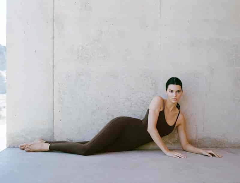 Kendall jenner alo fall 2025 campaign06