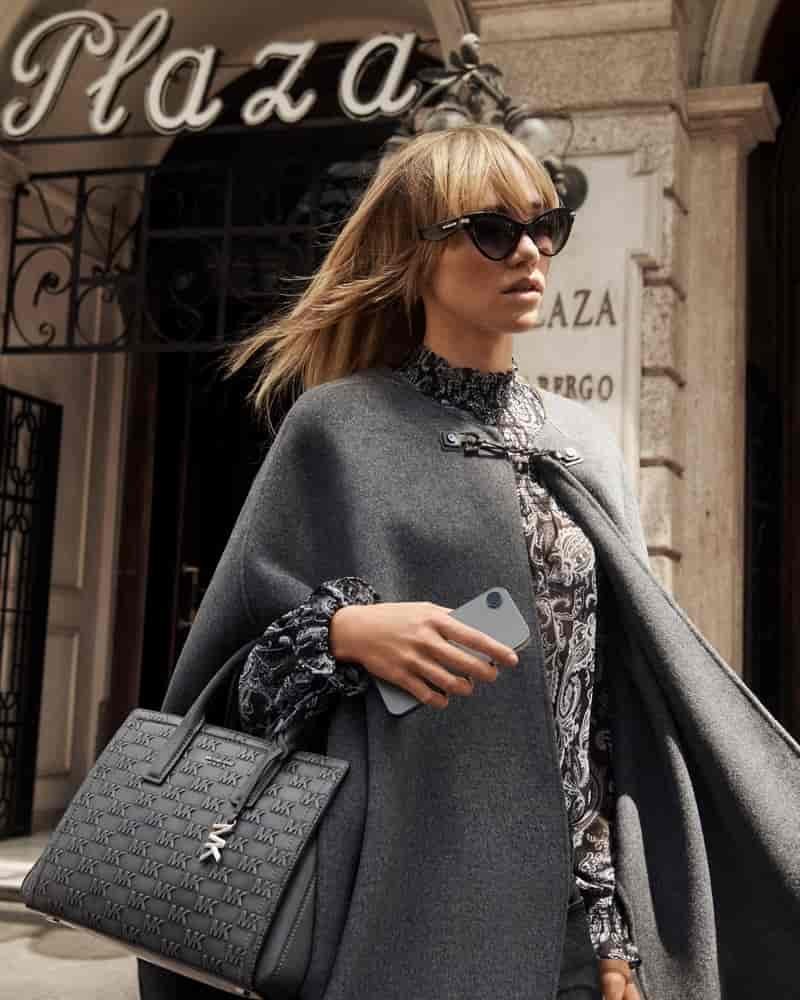Suki waterhouse michael kors fall 2025 ad06