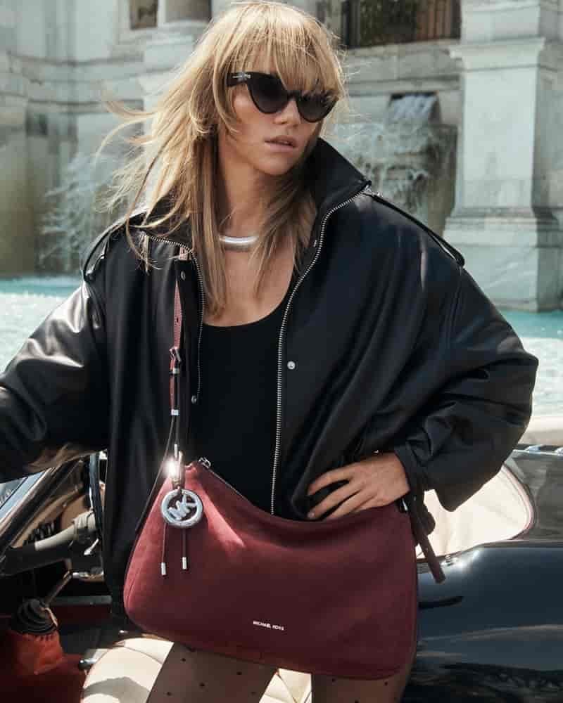 Suki waterhouse michael kors fall 2025 ad08