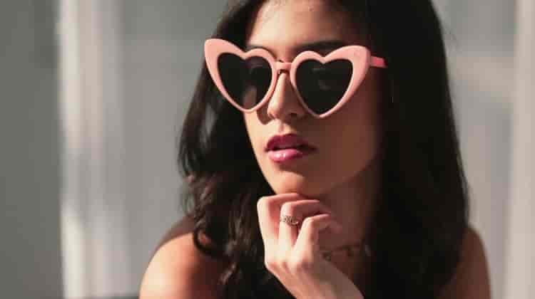 7 Sunglasses Trends That Will Make You Look Instantly Cooler