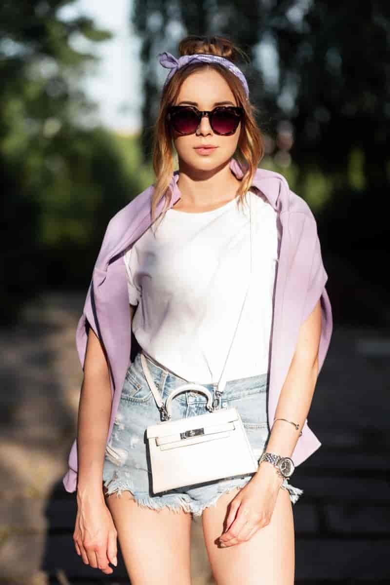 Accessories white t shirt