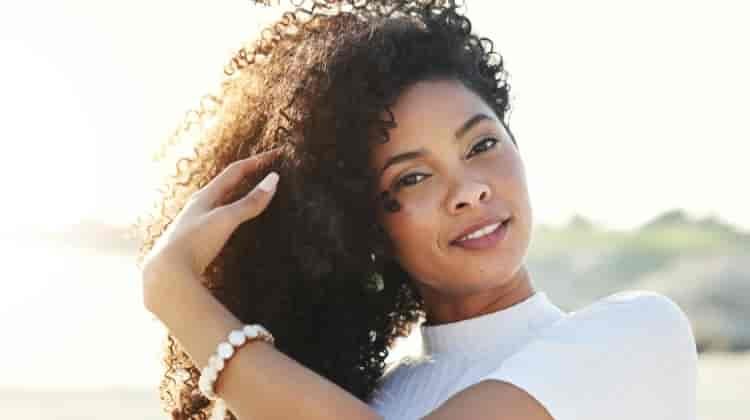 10 Heat-Proof Beauty Products That Survive Any Beach Day