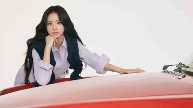 Jisoo Makes Preppy Cool in Tommy Hilfiger Fall 2025 Ad