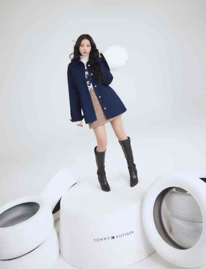 Jisoo tommy hilfiger fall 2025 campaign01