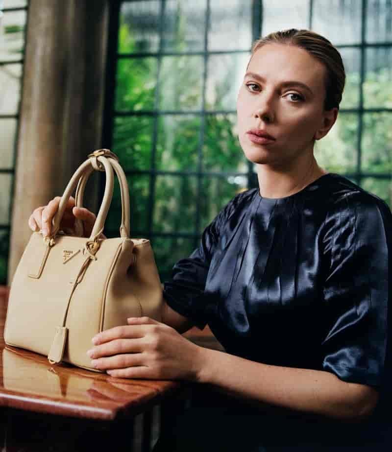 Scarlett johansson prada galleria ritual ad03