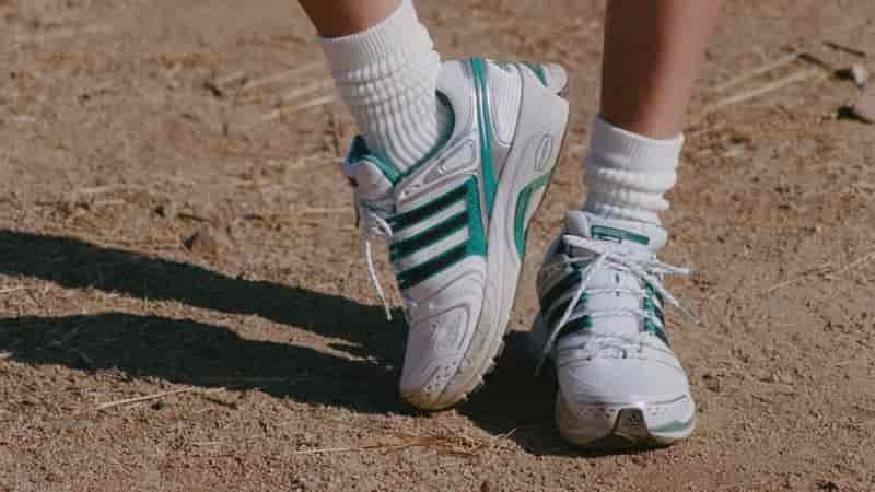 Adidas originals sporty rich run club02
