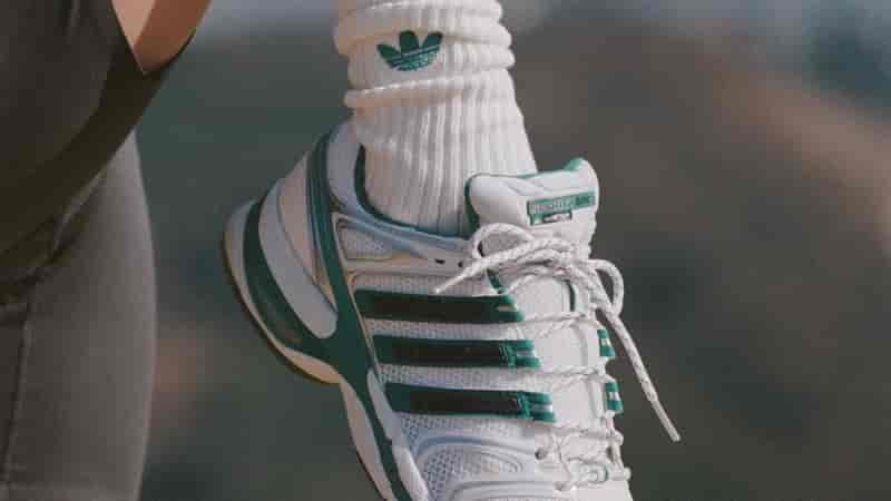 Adidas originals sporty rich run club03