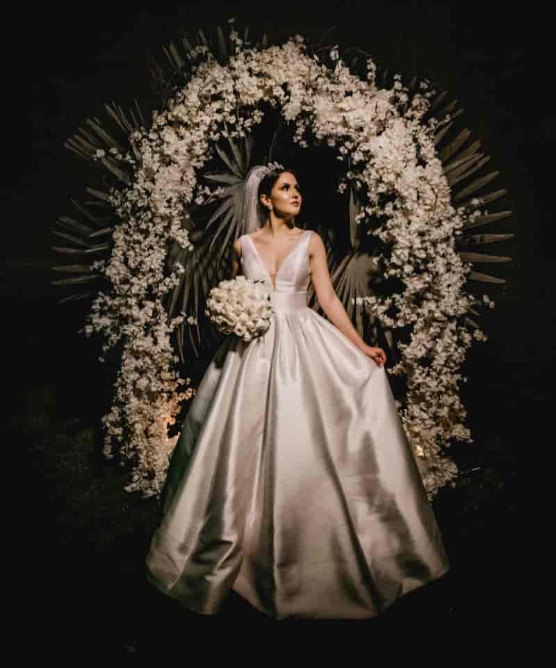 Ballgown silhouette wedding dress