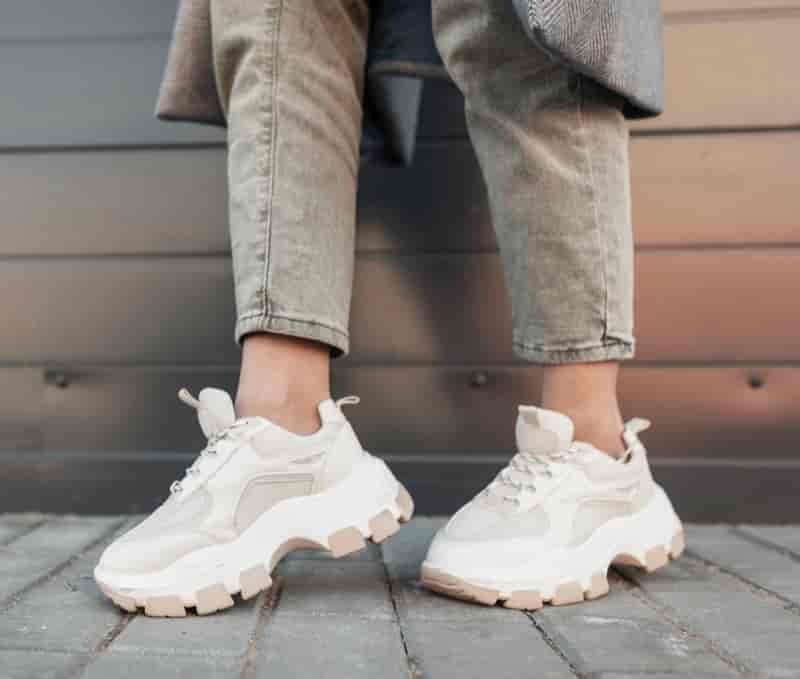 Chunky sneakers