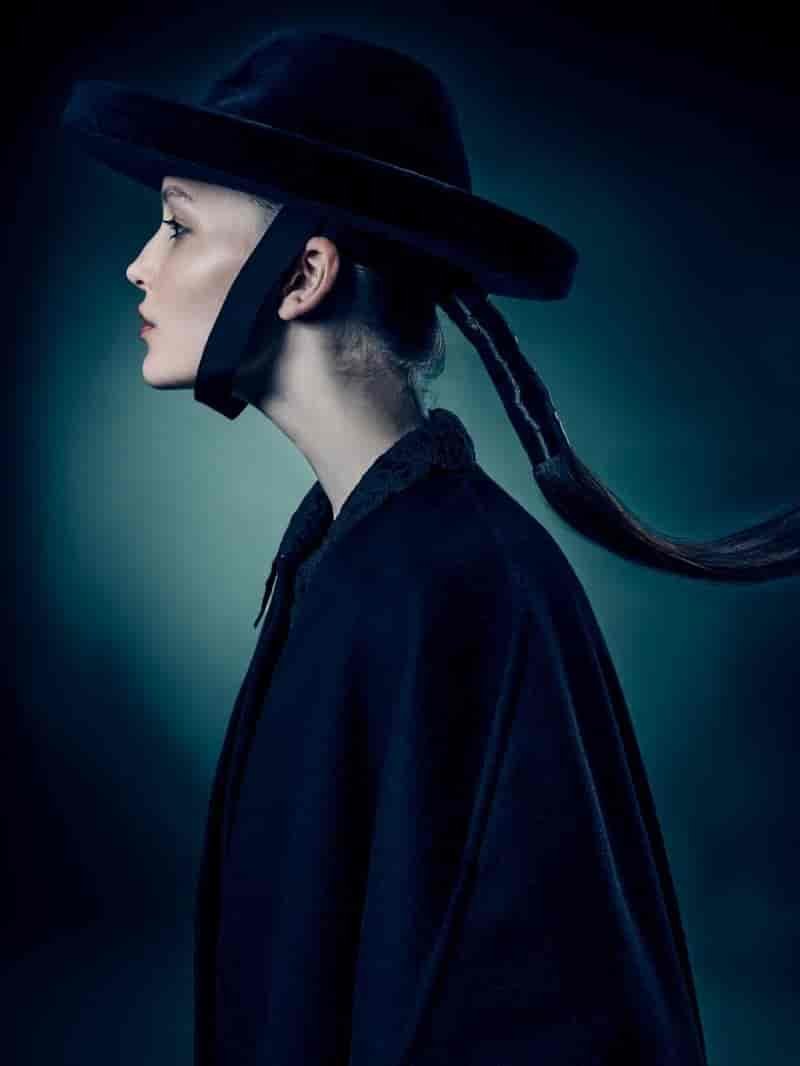 Daniela kaszturova editorial06