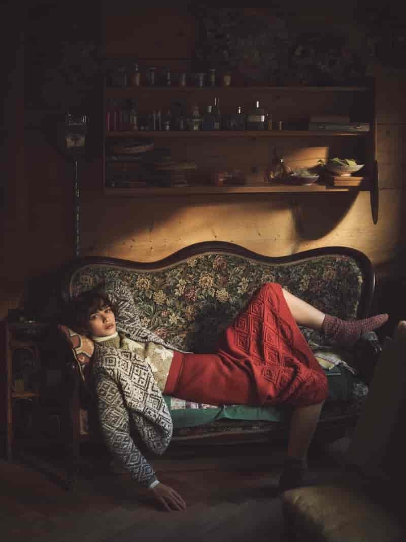 Loro Piana debuts its Holiday 2025 campaign.