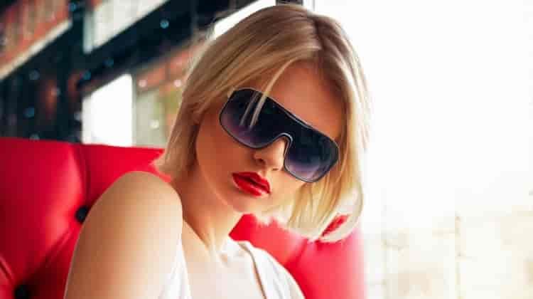 9 Hairstyles That Make Thin Hair Look Instantly Fuller