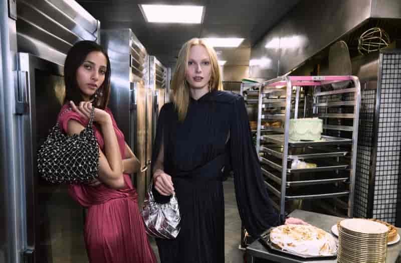 Tory burch holiday 2025 campaign06