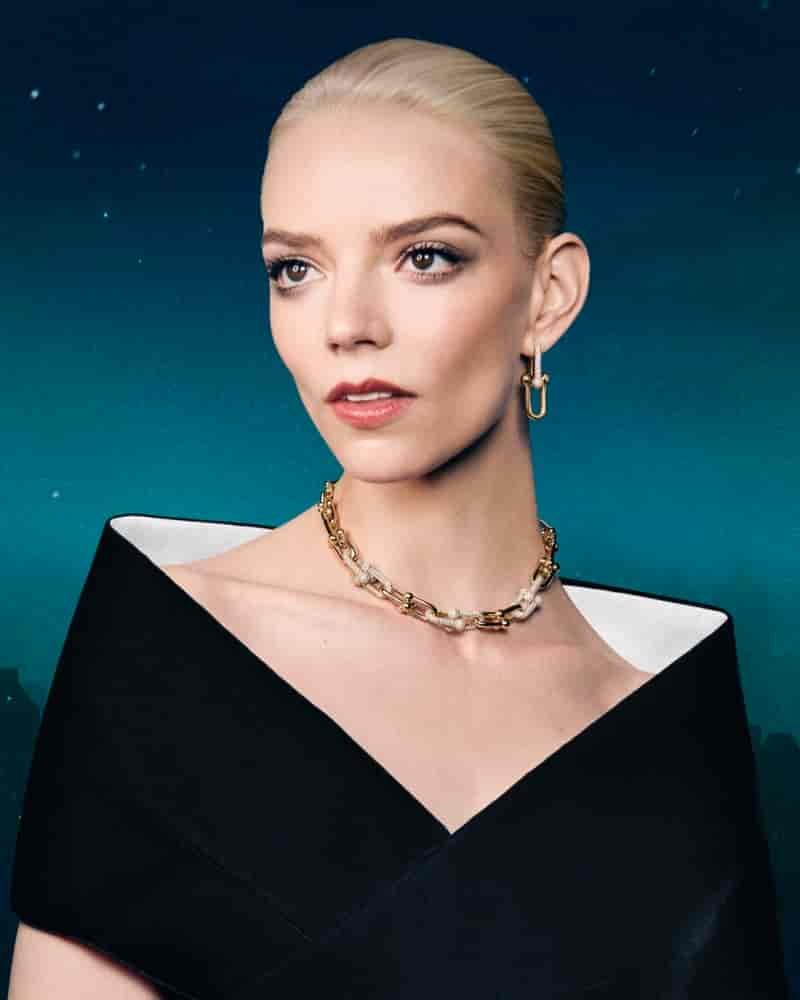 Anya taylor joy tiffany co holiday 2025 campaign02