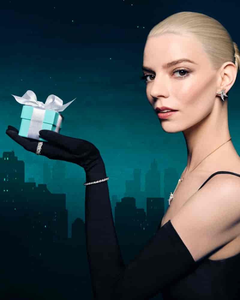 Anya taylor joy tiffany co holiday 2025 campaign04