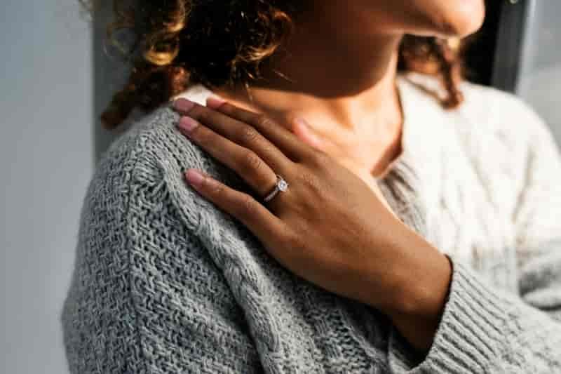 Cropped diamond ring