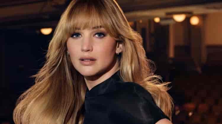 Jennifer Lawrence Brings Drama to Longines’ PrimaLuna Watch