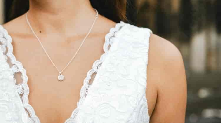 Why Minimalist Diamonds Are the New Statement Piece