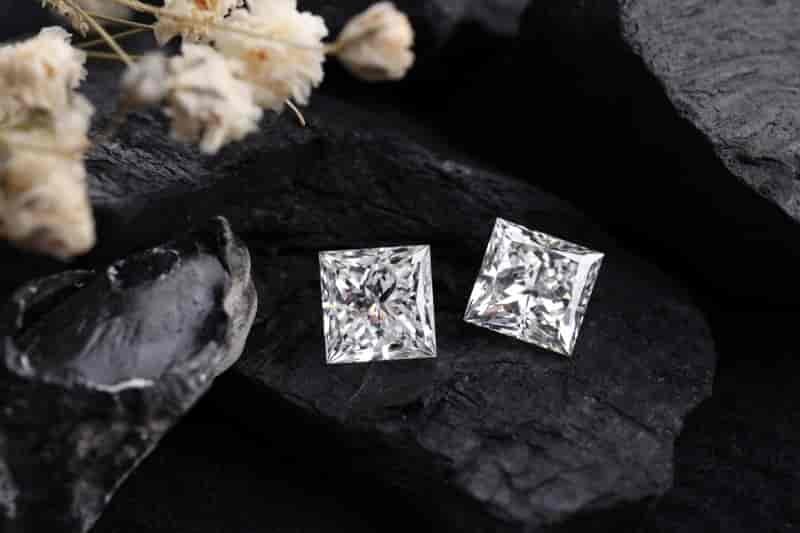 Square diamond earrings