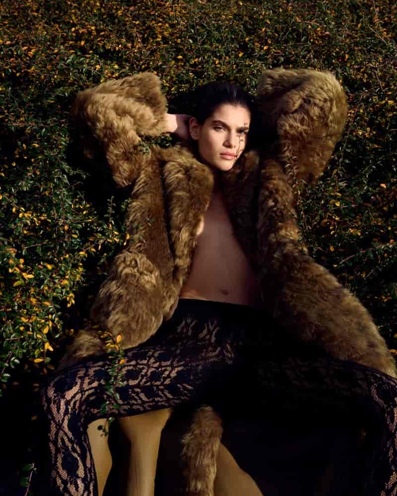 Anthi Fakidari Harpers Bazaar Greece09