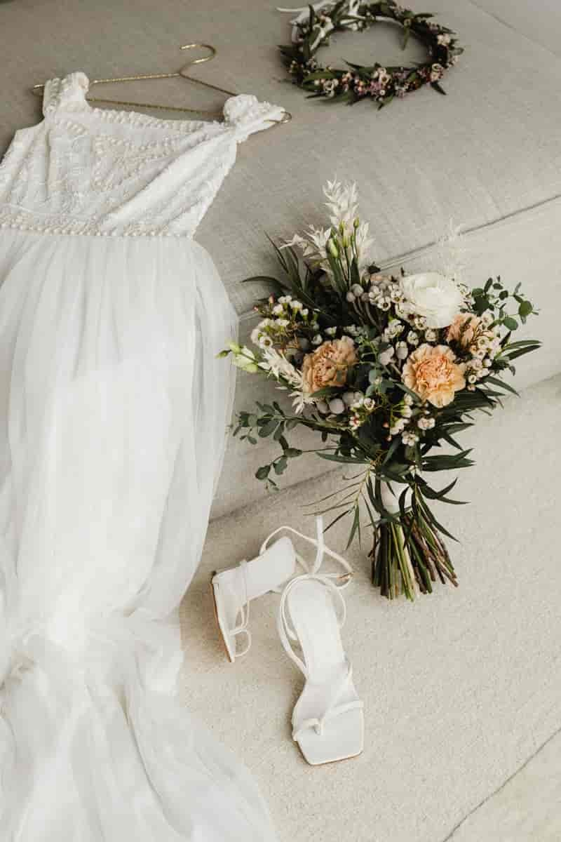 Flowers Wedding Dress Lay