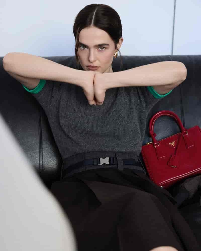 Zoey Deutch LOfficiel USA 2025 Photoshoot09